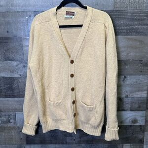 The Highlander San Diego VTG Men’s Large Cardigan Camel Lambswool Elbow Patches